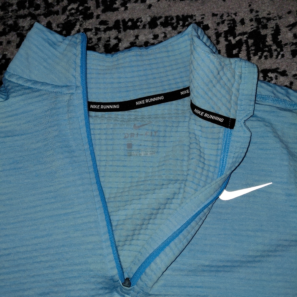 Nike Women’s Blue Dri-FIT 1/2 Zip Pullover - Size S - Performance Gear - Picture 15 of 16